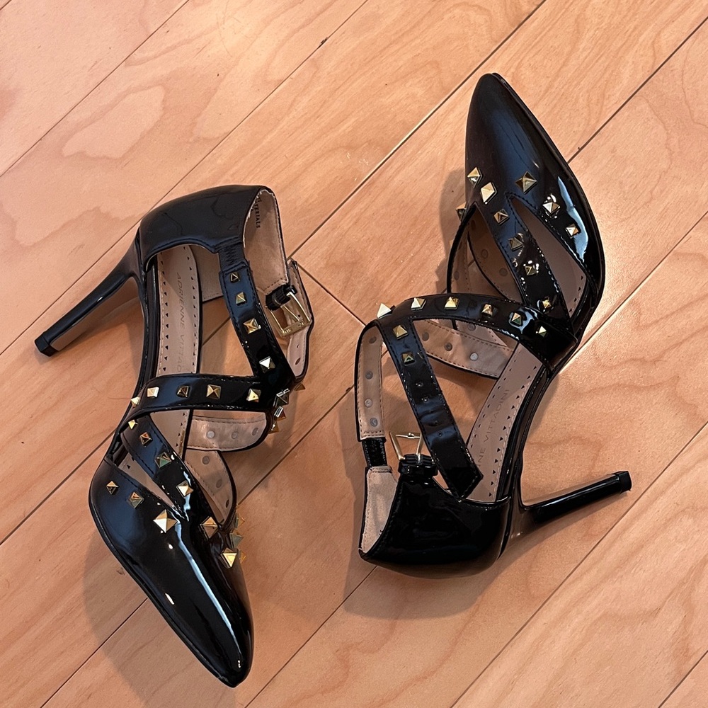 Adrienne Vittadini Black Heels with Gold Studs - Picture 5 of 5